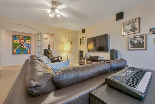 Building Photo - 6334 Collina Springs Ct