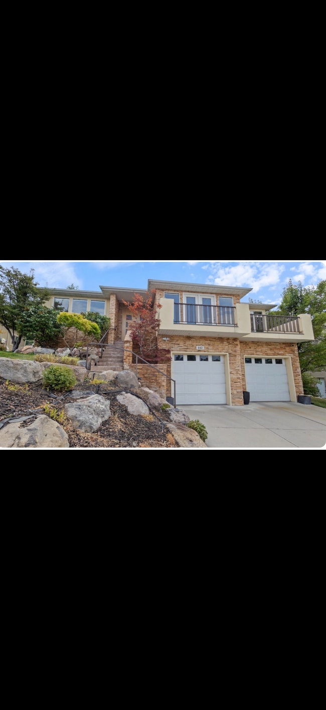 Building Photo - Draper Home - Annie