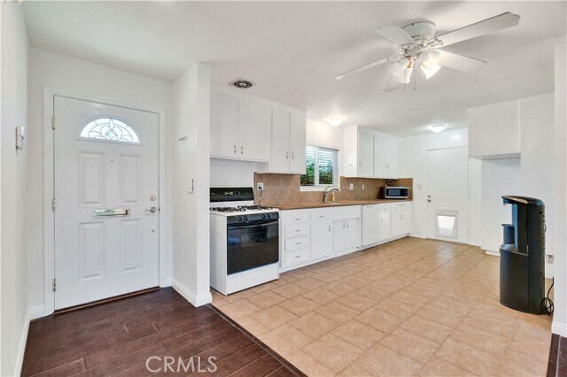 Building Photo - 6549 Mt Whitney Dr