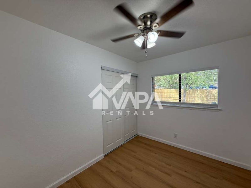 Building Photo - 5929 Mission Sunrise