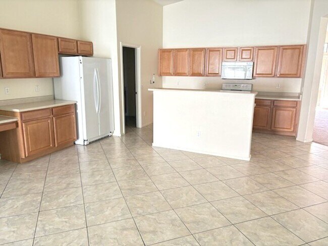 Building Photo - Maricopa Meadows