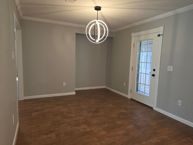 Building Photo - Gautier Property