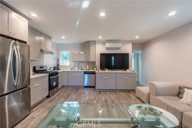 Building Photo - 7647 Amestoy Ave