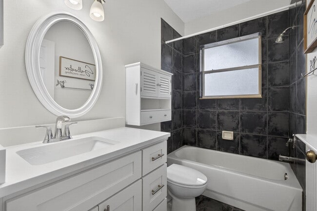 Building Photo - 13805 Folkestone Cir