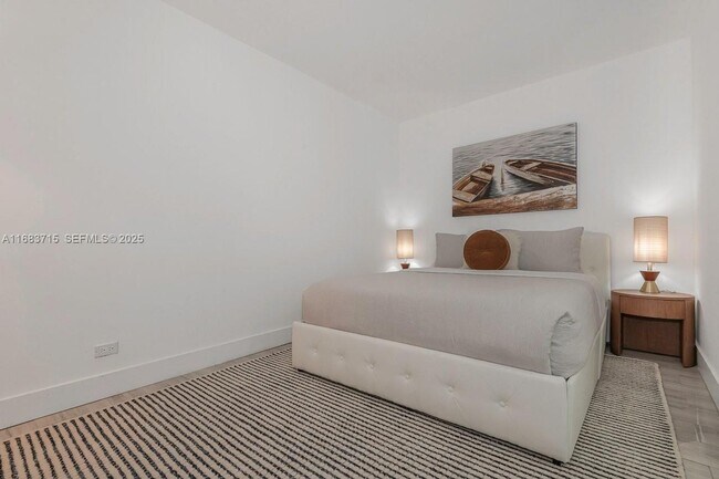 Building Photo - 2301 Collins Ave