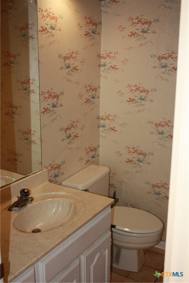 Building Photo - 421 Watts Ln