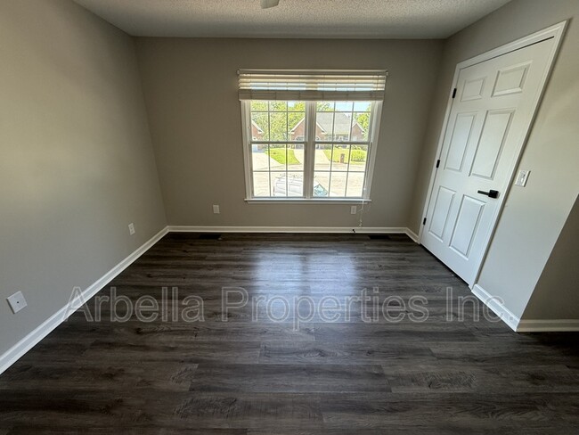 Building Photo - 1735 Blakewood Ct