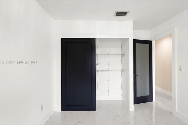 Building Photo - 13611 SW 77th St