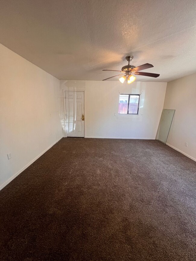 Building Photo - Winter Special! Half off first months rent!!