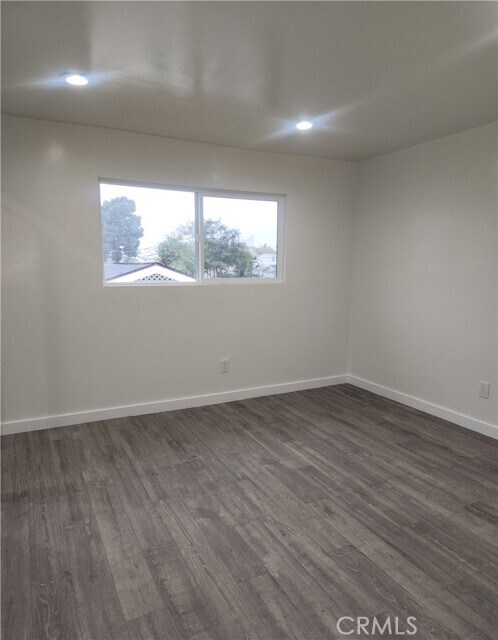 Building Photo - 914 Delaware St