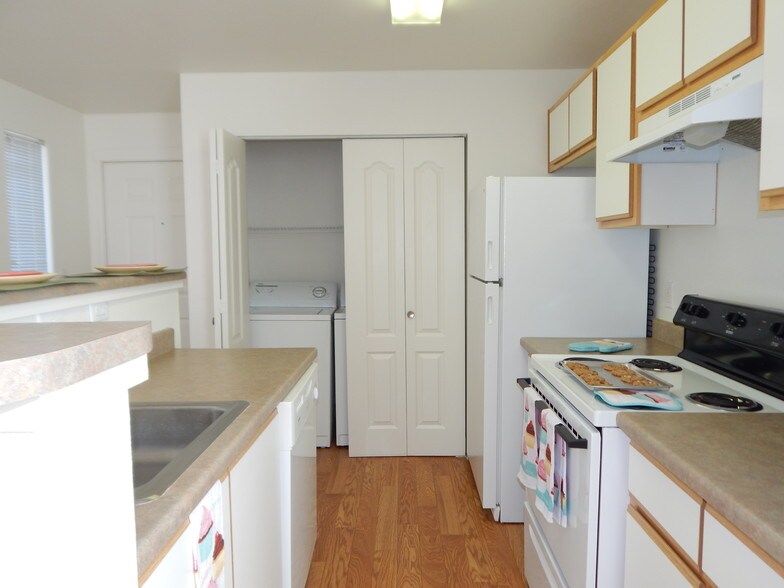 Enchanted Hills Rio Rancho, NM Apartment Finder