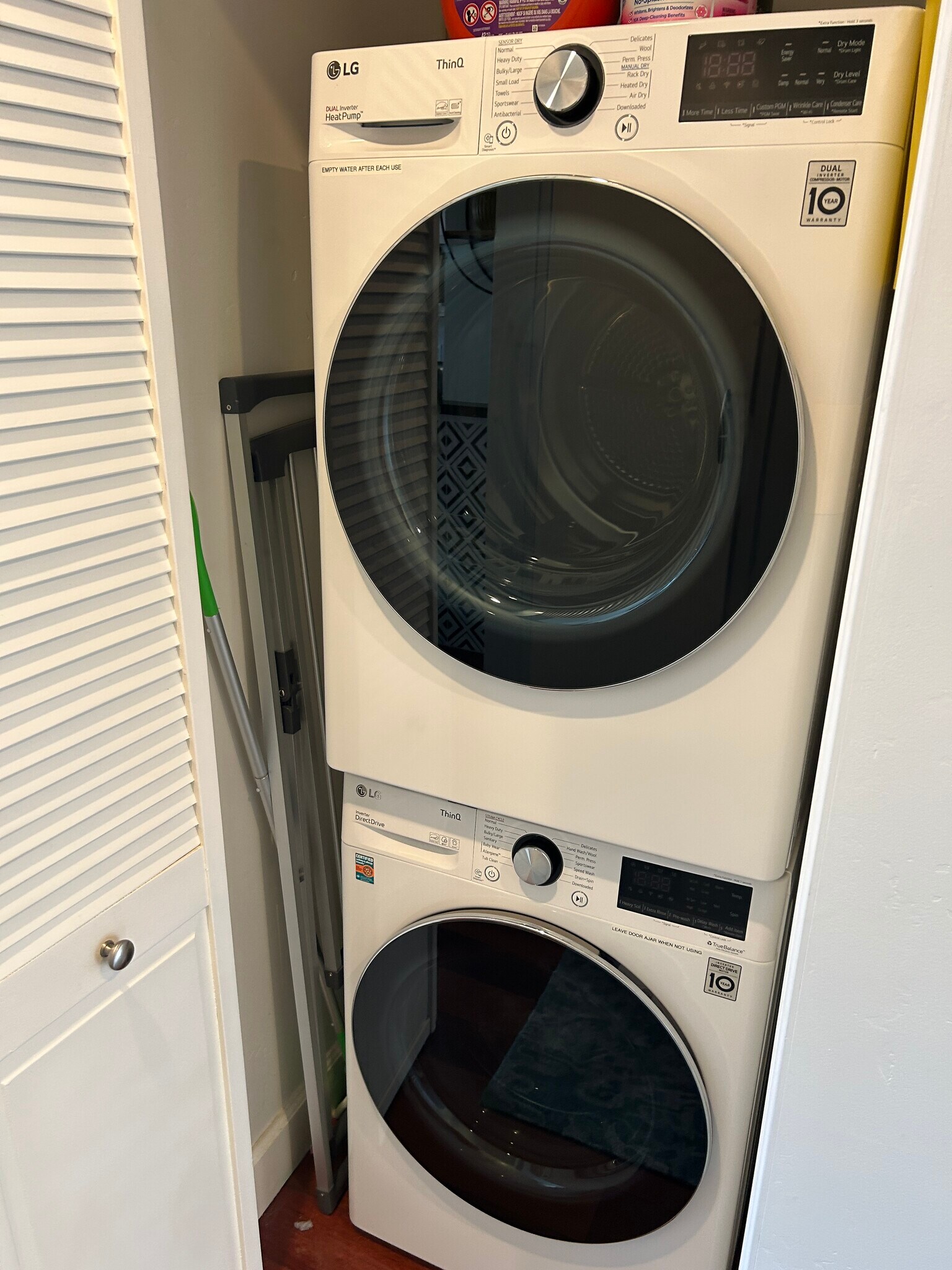 Washer/Dryer - 3907 Georgia St