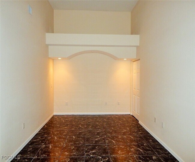 Building Photo - 1113 Van Loon Commons Cir