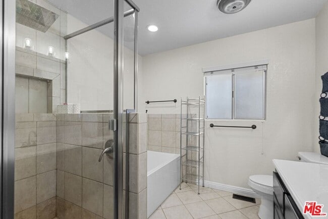 Building Photo - 1197 Oriole Rd