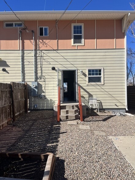 Building Photo - 708 Lowell Blvd