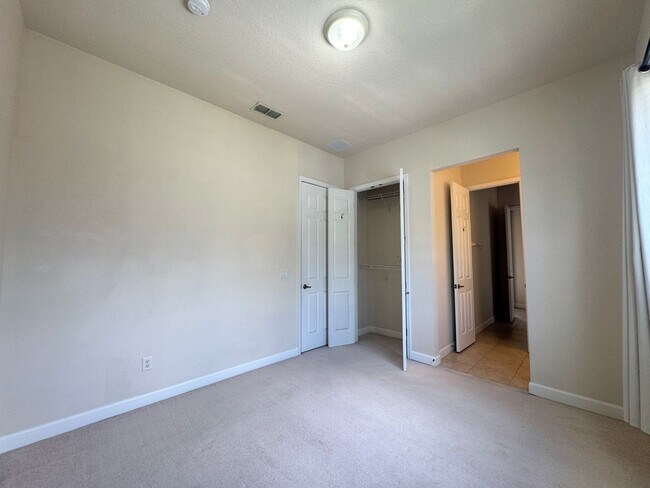 Building Photo - 7750 Linkside Loop