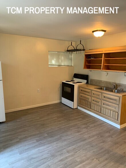 Studio Unit - 817 Martin Luther King Jr Way