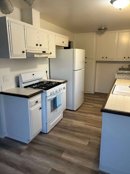 Building Photo - 3241 Calle Osuna