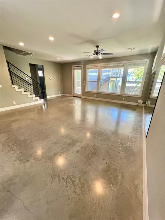 Building Photo - 5402 Avenue F