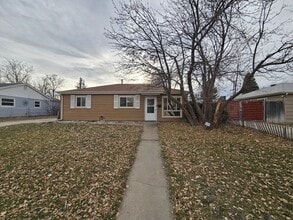 Building Photo - 1059 Worchester St