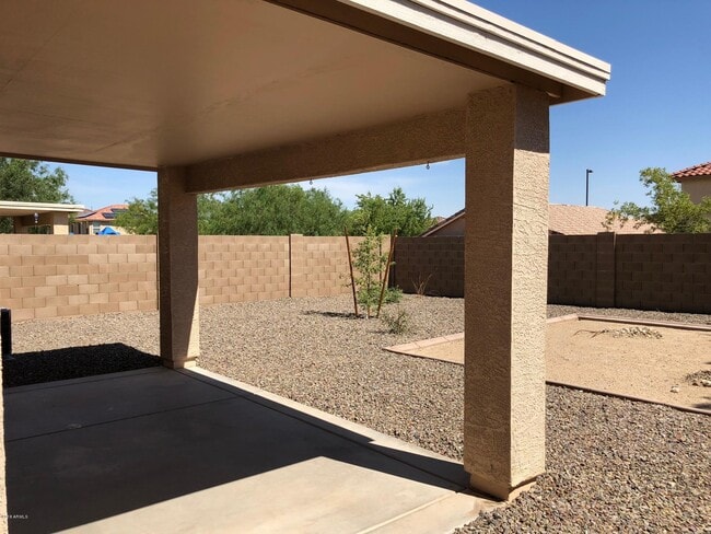 Building Photo - 22821 W Cantilever St