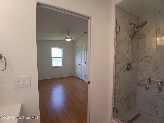 Building Photo - 4375 Sea Gull Dr