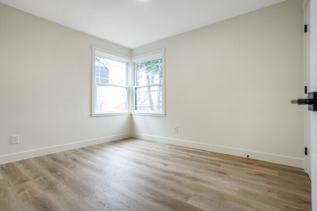 Building Photo - 7934 20th Ave SW