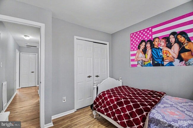 Building Photo - 7207 Jayhawk St