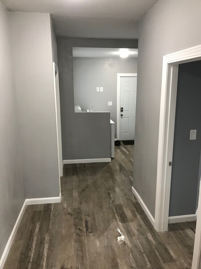 Building Photo - 176 Blossom St