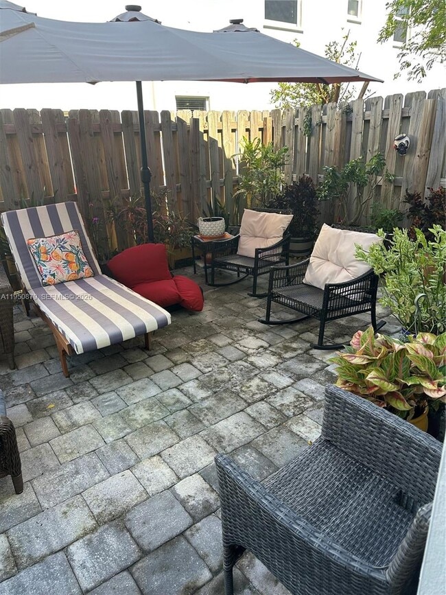 Building Photo - 2615 SE 12th St