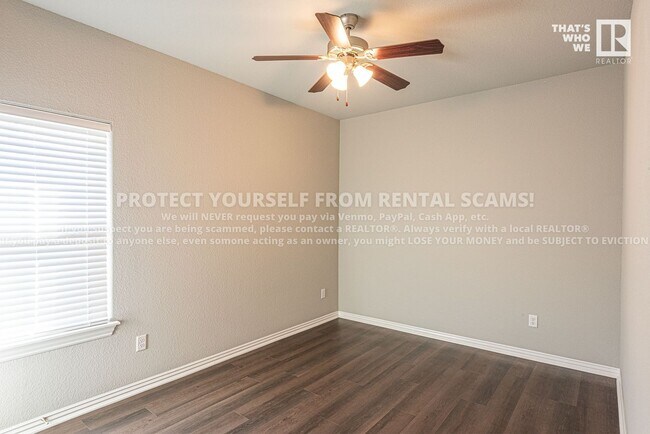 Building Photo - 211 Grove Ln