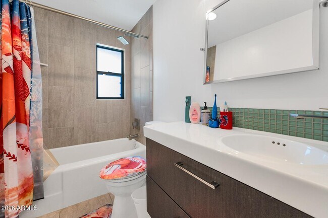 Building Photo - 4707 N 30th Pl