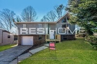 Building Photo - 3115 Sleepy Hollow Dr