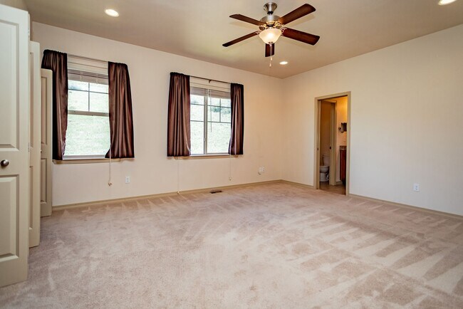 Building Photo - 5914 Canyon Reserve Heights