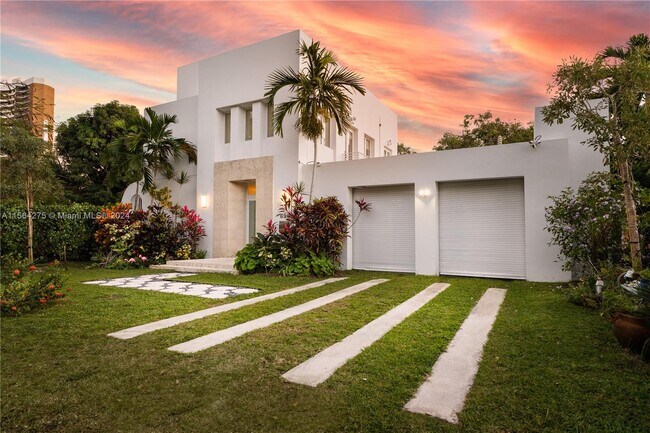 Building Photo - 696 NE 68th St