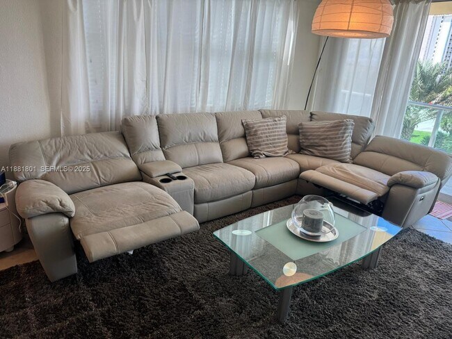 Building Photo - 2501 S Ocean Dr