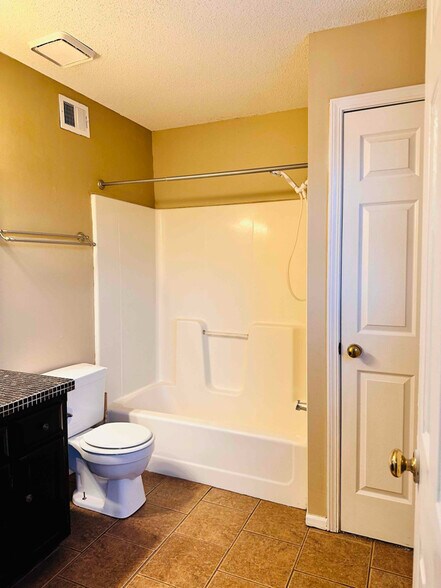 Building Photo - 1142 E Frontier Dr