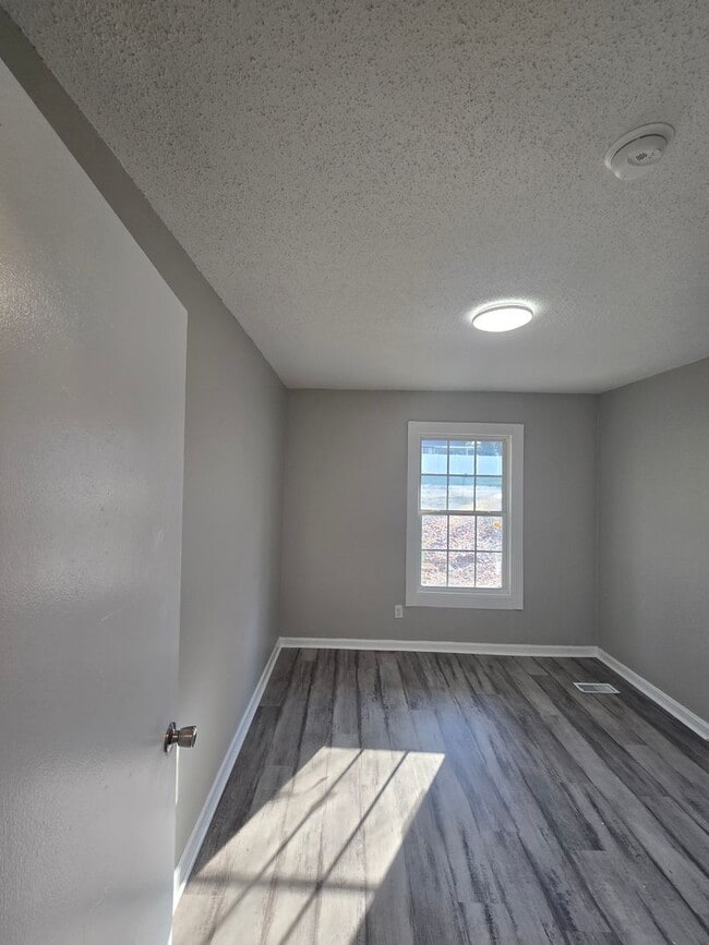 Building Photo - Beautiful Downtown Enterprise