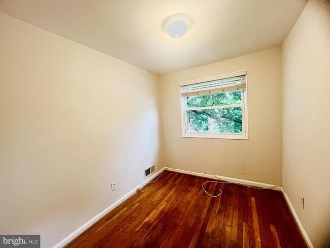 Building Photo - 3627 Dunlap St