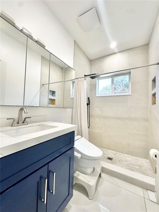 Building Photo - 7800 SW 57th Ct