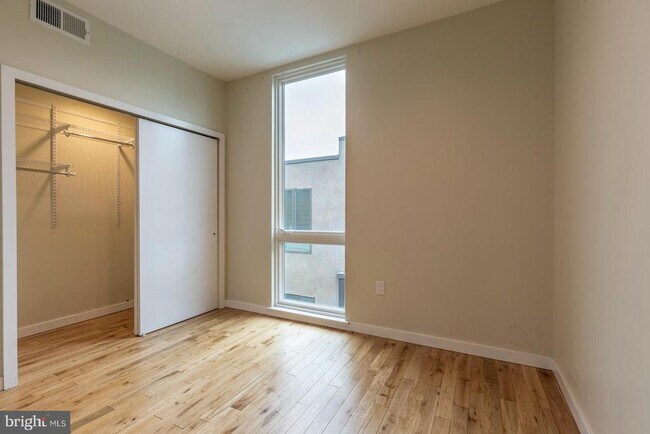 Building Photo - 1317 Frankford Ave