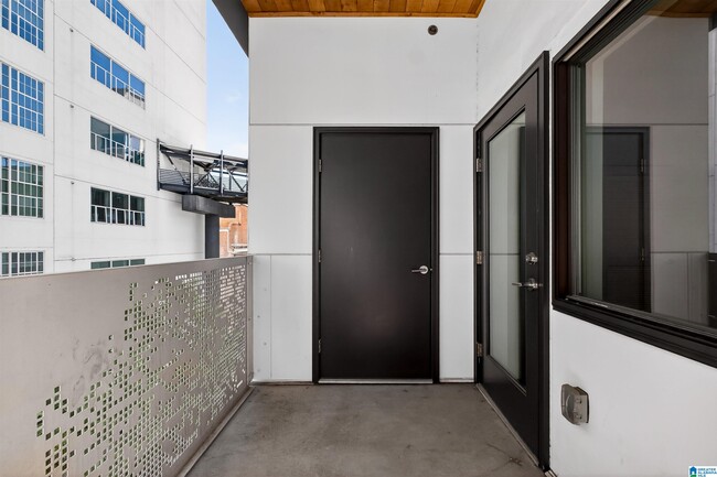 Building Photo - 1801 2nd Ave N
