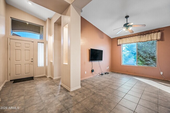 Building Photo - 6620 Front Nine Dr