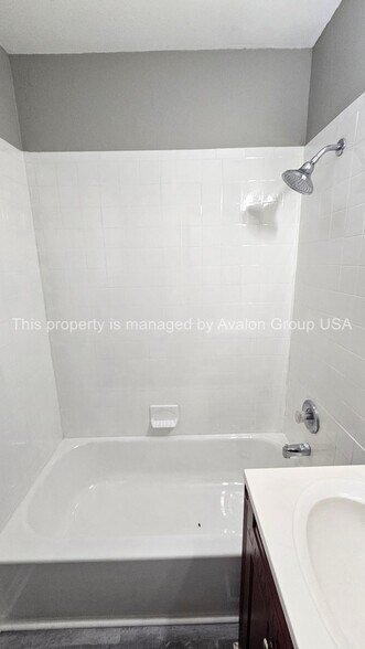 Building Photo - 962 Cornwallis Dr