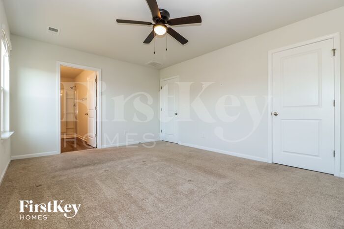 Building Photo - 591 Wayton Cir