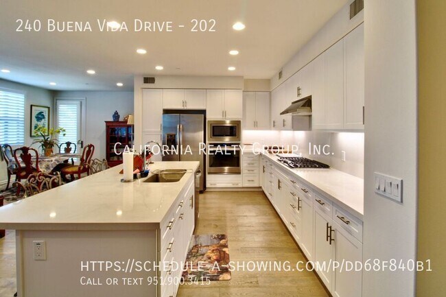 Building Photo - 240 Buena Vida Dr