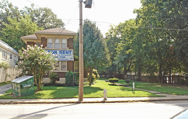 Building Photo - 144 N. Belvedere