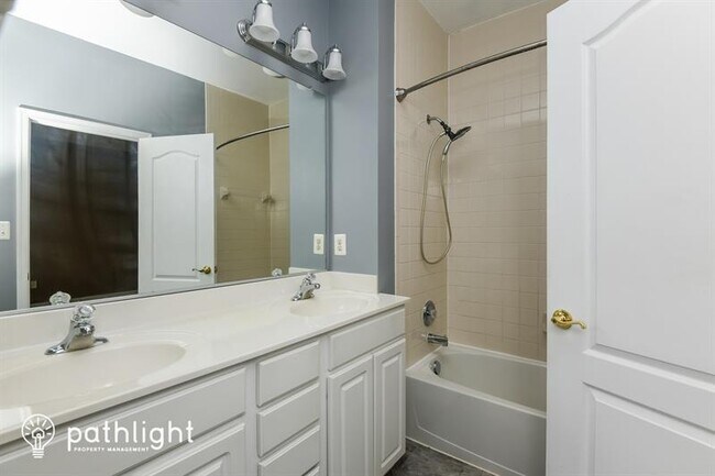 Building Photo - 5532 Lanier Ave