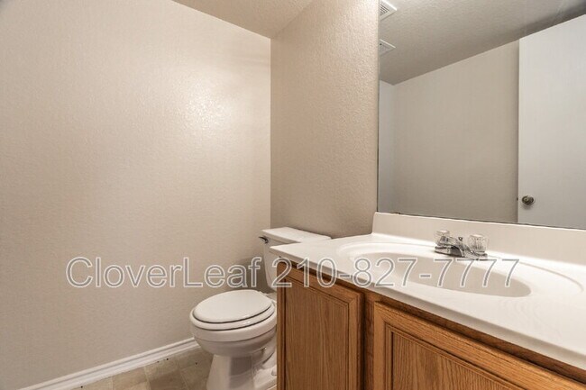 Building Photo - 8843 Kestrel Oak