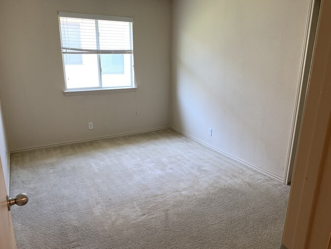 Guest Bedroom 2 - 8451 Blackstone Cove